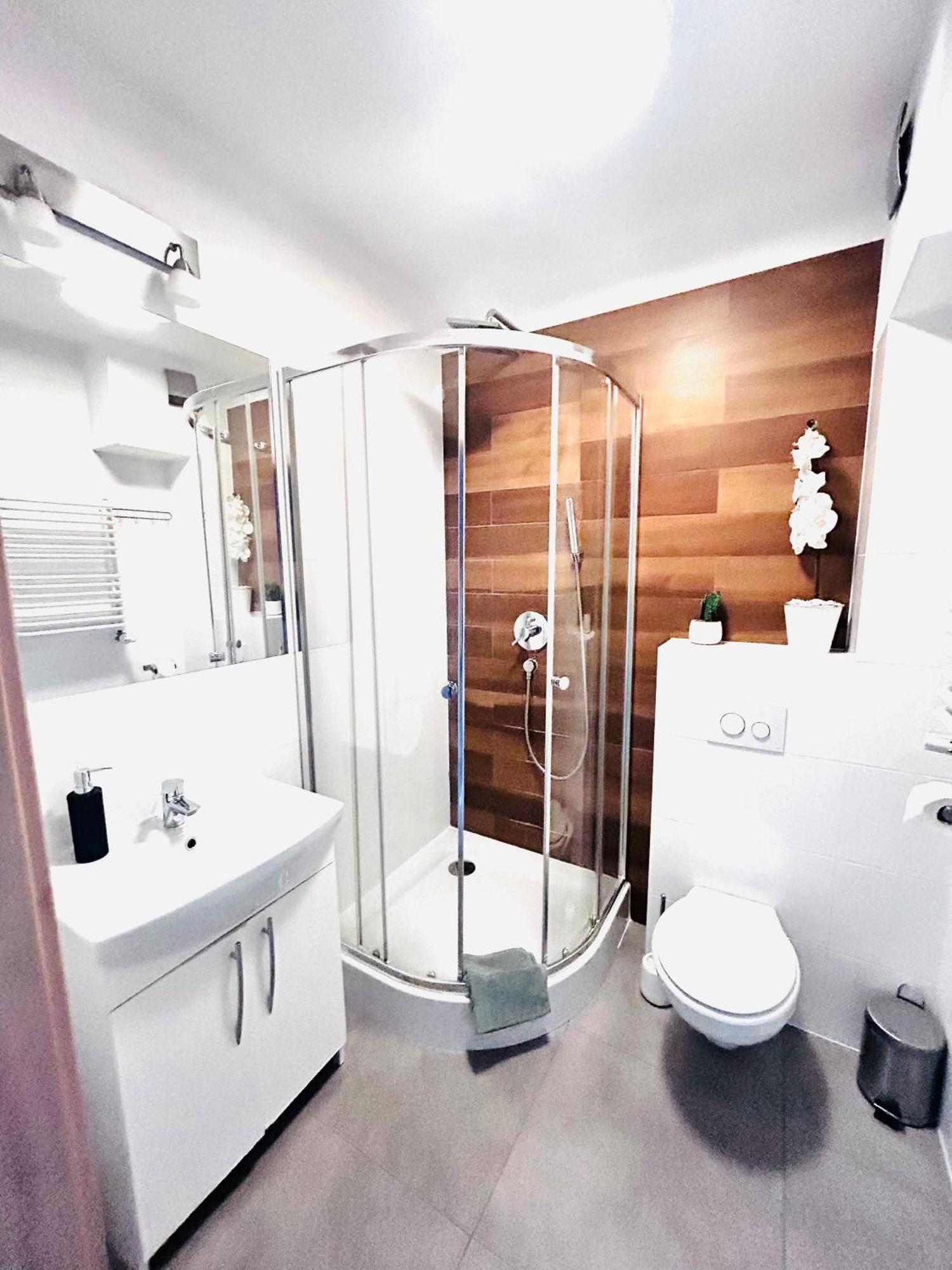 Apartament Manhattan 고르주프비엘코폴스키 외부 사진